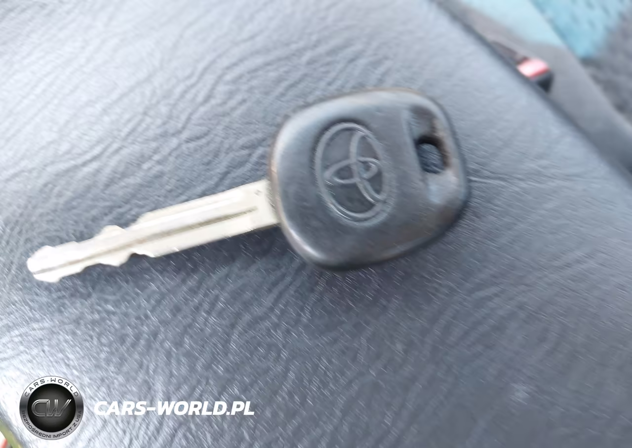 2008 Toyota Corolla S VIN:2T1BR32E28C931948 - 11