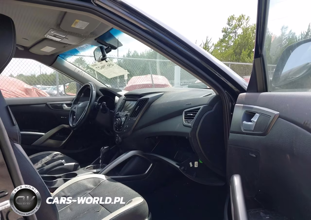 2015 Hyundai Veloster Turbo VIN:KMHTC6AEXFU239862 - 5