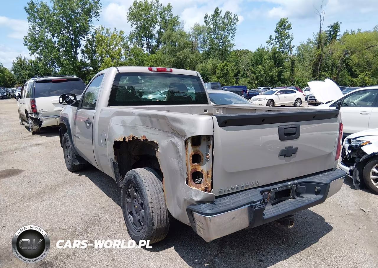 2008 Chevrolet Silverado 1500 Work Truck VIN:1GCEC14XX8Z233398 - 3