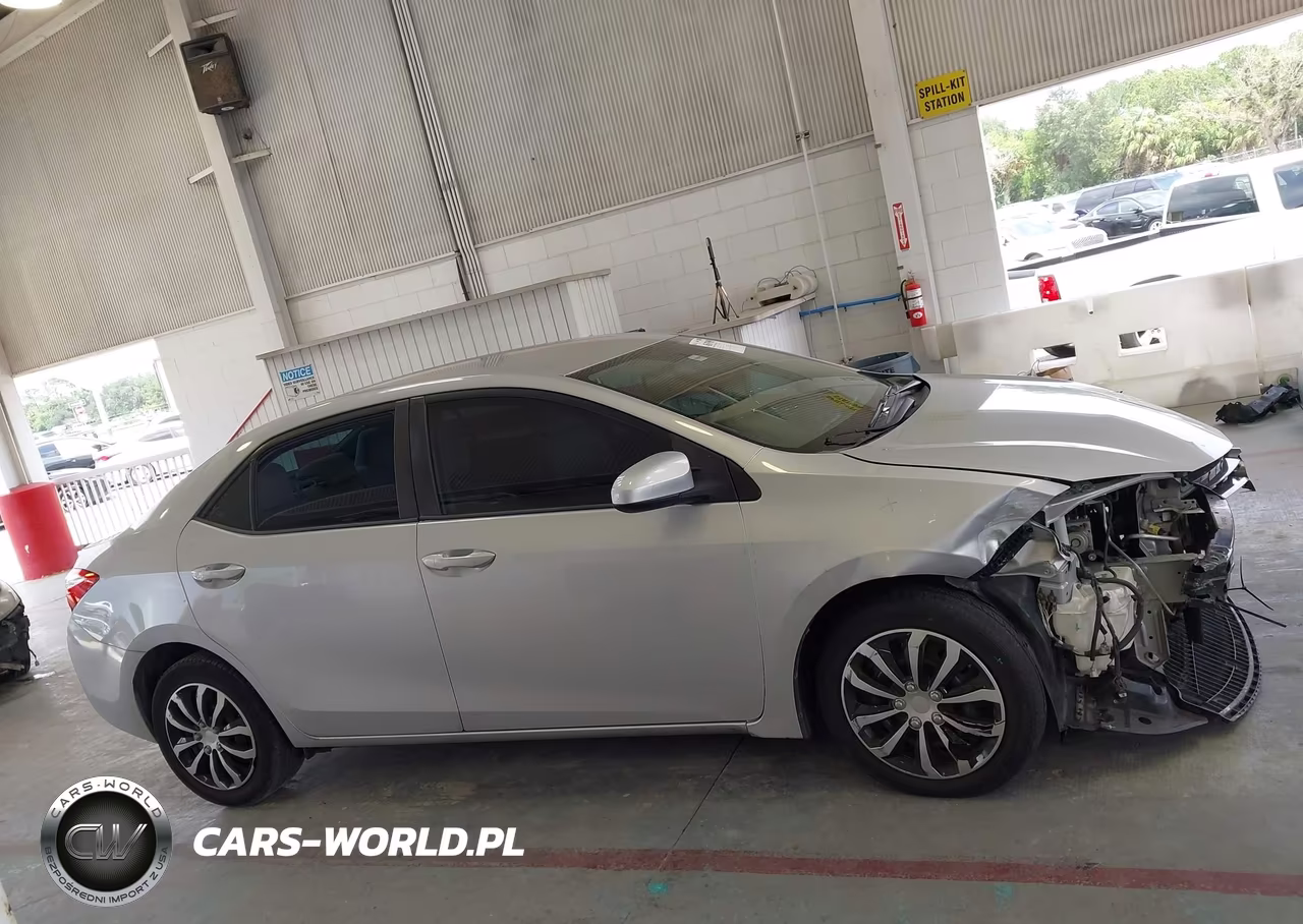 2016 Toyota Corolla Le VIN:2T1BURHE4GC508702 - 14