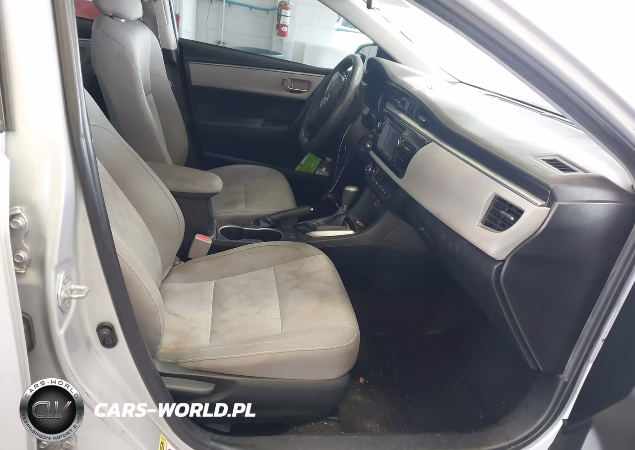 2016 Toyota Corolla Le VIN:2T1BURHE4GC508702 - 5