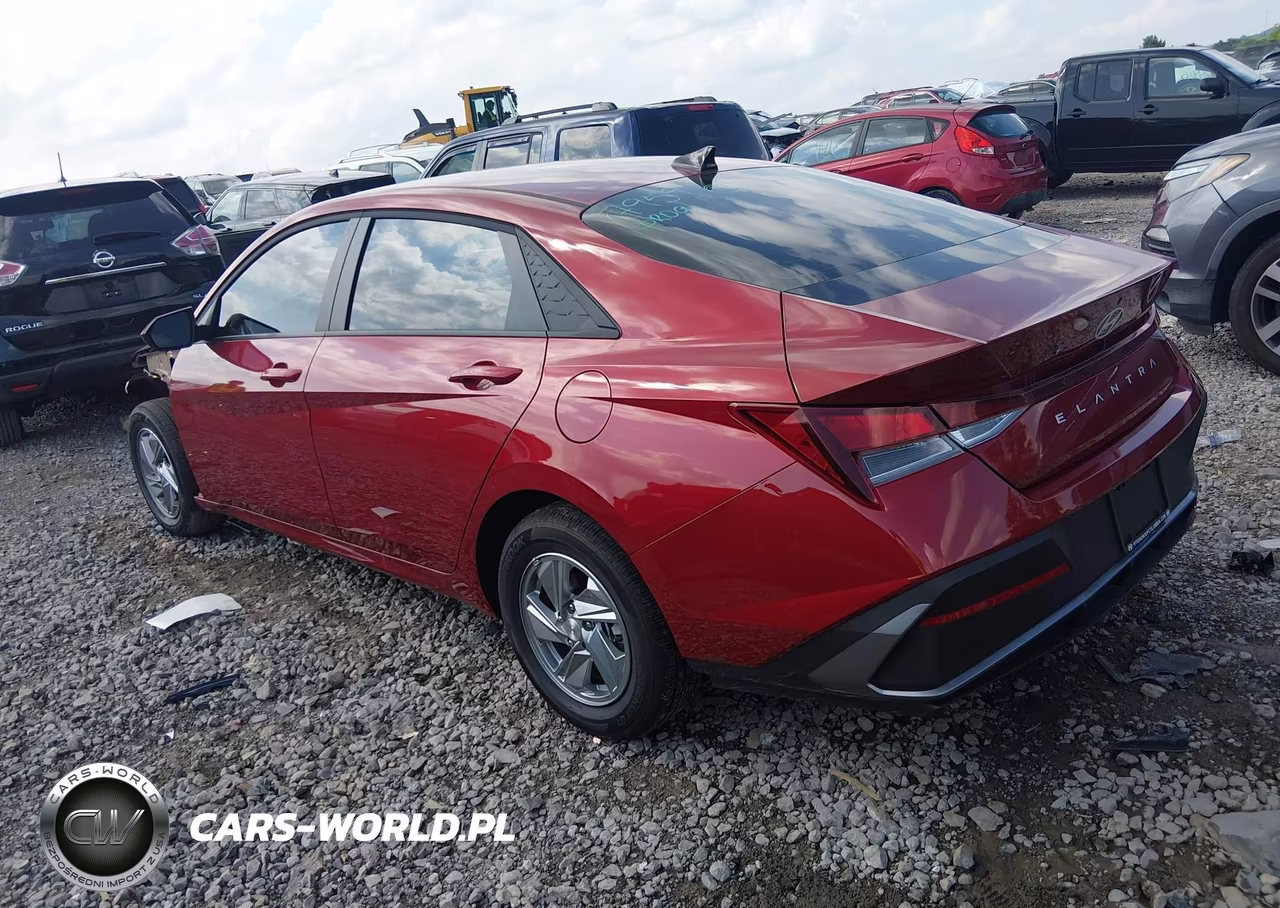 2026 Hyundai Elantra Se VIN:KMHLL4DG0TU160150 - 3
