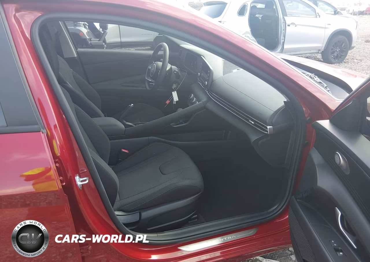 2026 Hyundai Elantra Se VIN:KMHLL4DG0TU160150 - 5