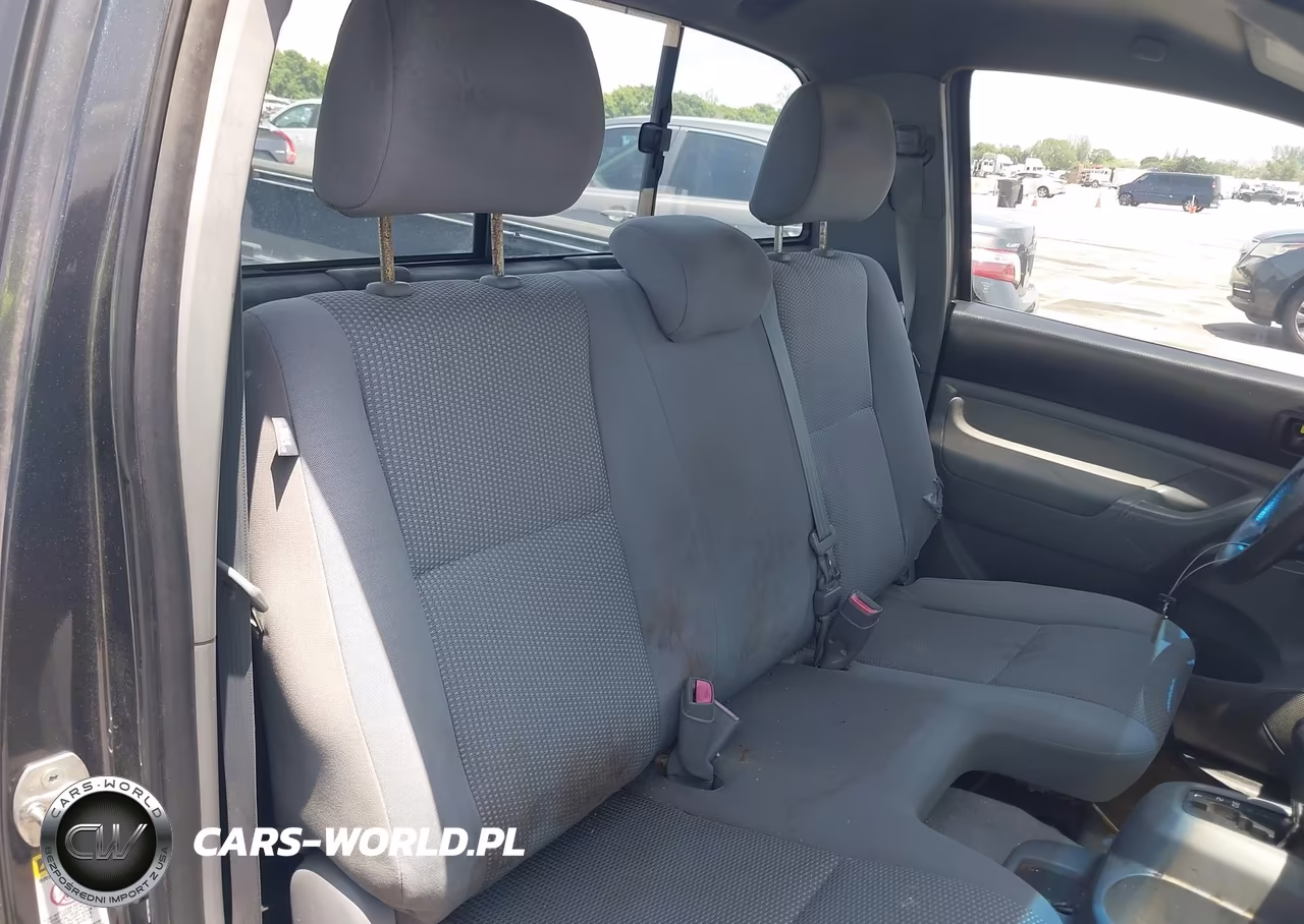 2010 Toyota Tacoma VIN:5TENX4CN8AZ690095 - 8