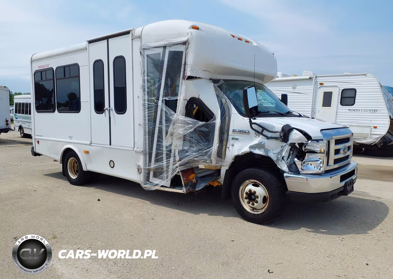 2016 Ford E-350 Cutaway