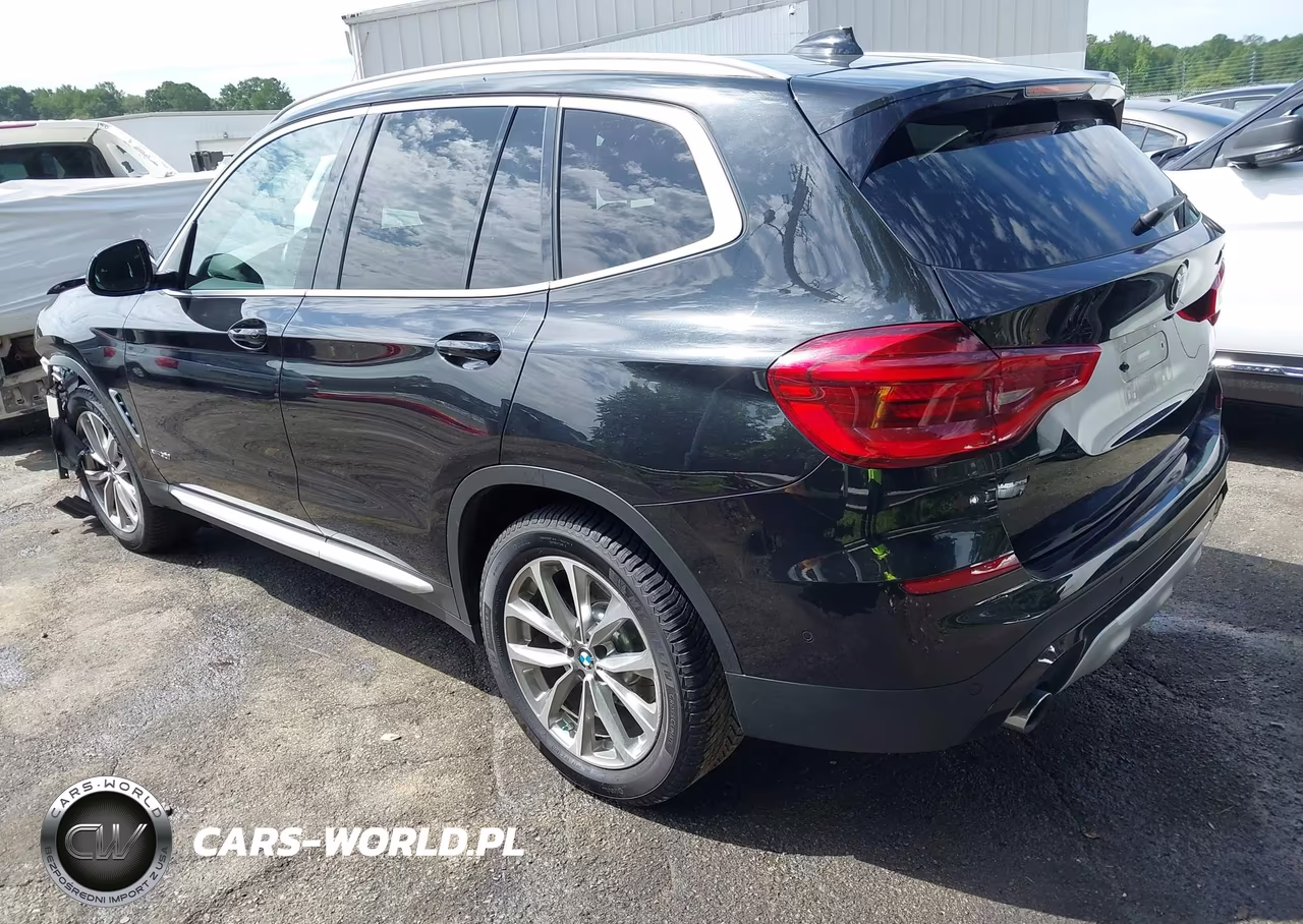 2018 BMW X3 xDrive30I VIN:5UXTR9C5XJLC73401 - 3