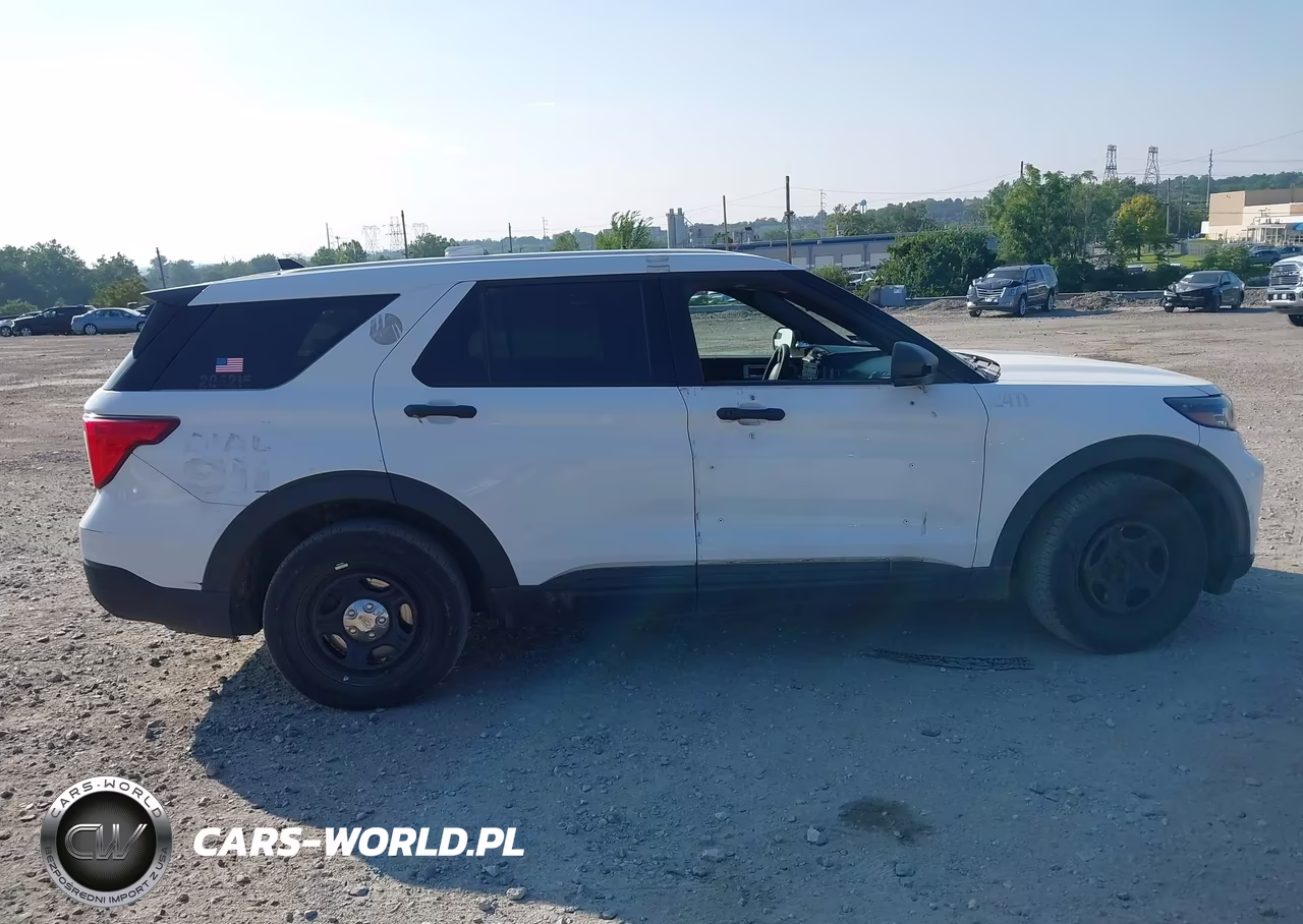 2020 Ford Police Interceptor Utility VIN:1FM5K8AW7LGC14007 - 13