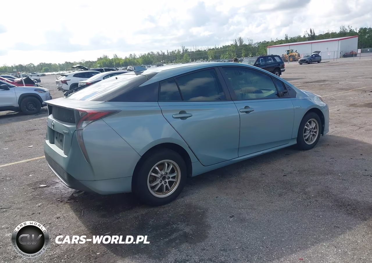 2017 Toyota Prius Two VIN:JTDKBRFUXH3025824 - 4