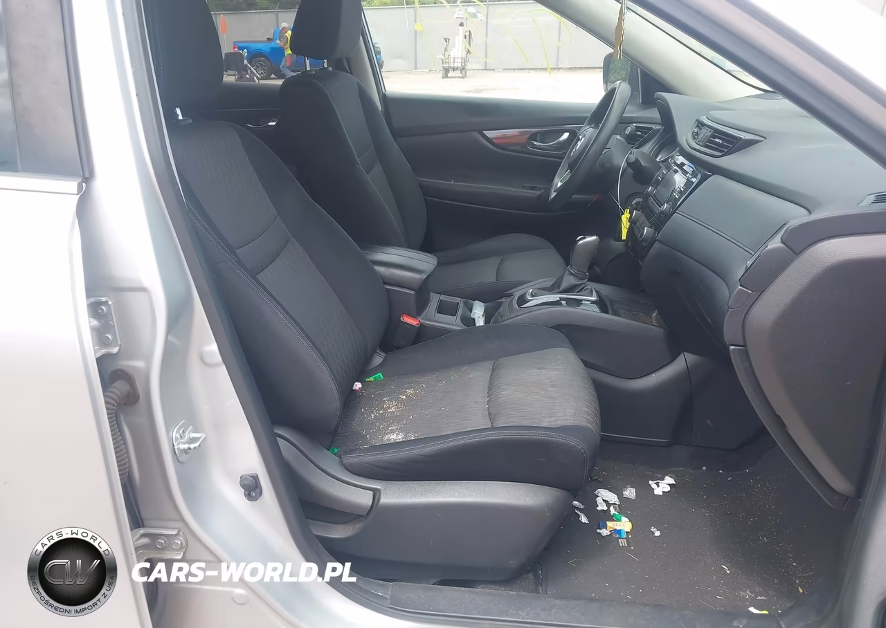 2017 Nissan Rogue S VIN:JN8AT2MV1HW262197 - 5