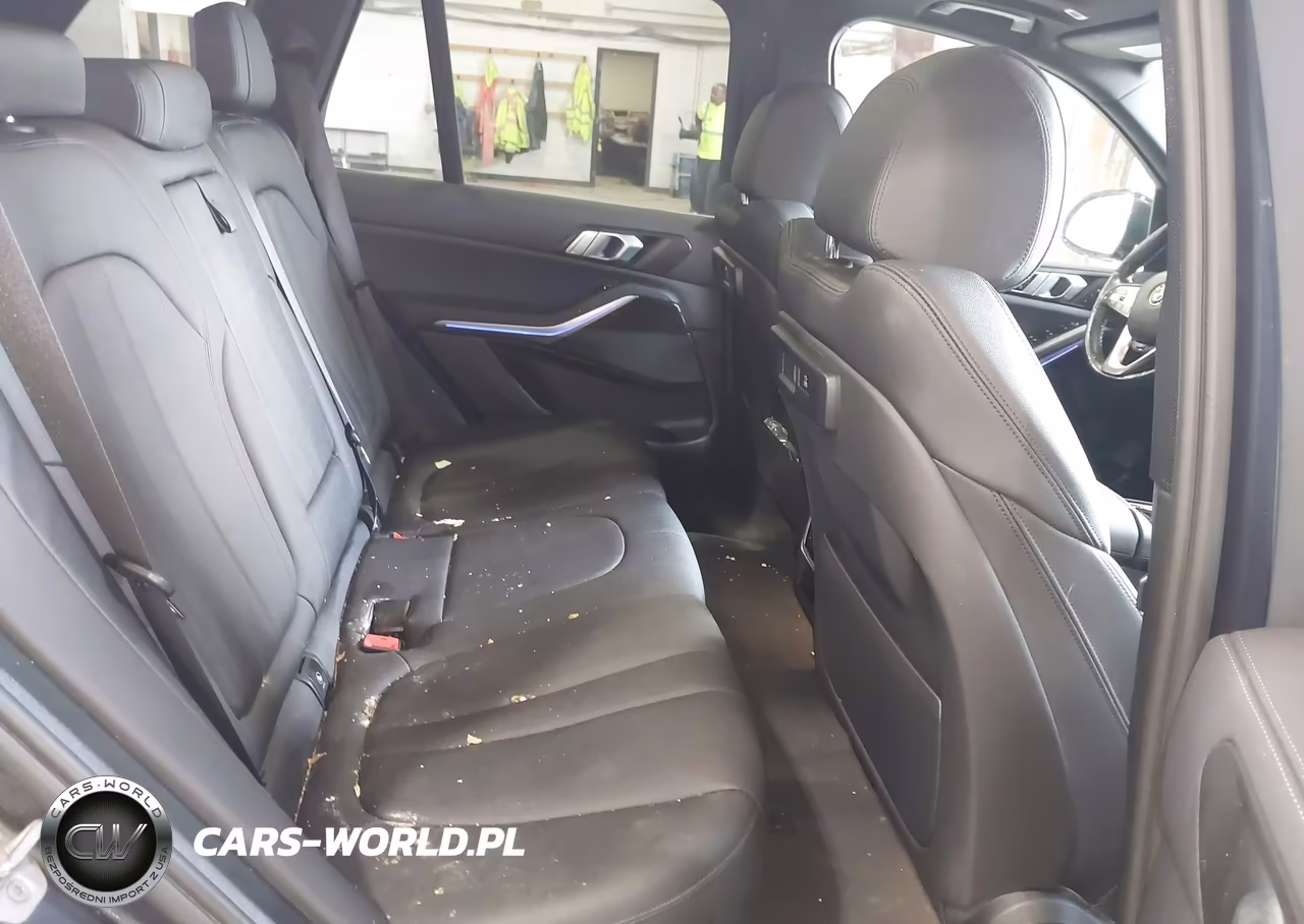 2021 BMW X5 xDrive40I VIN:5UXCR6C06M9G00395 - 8