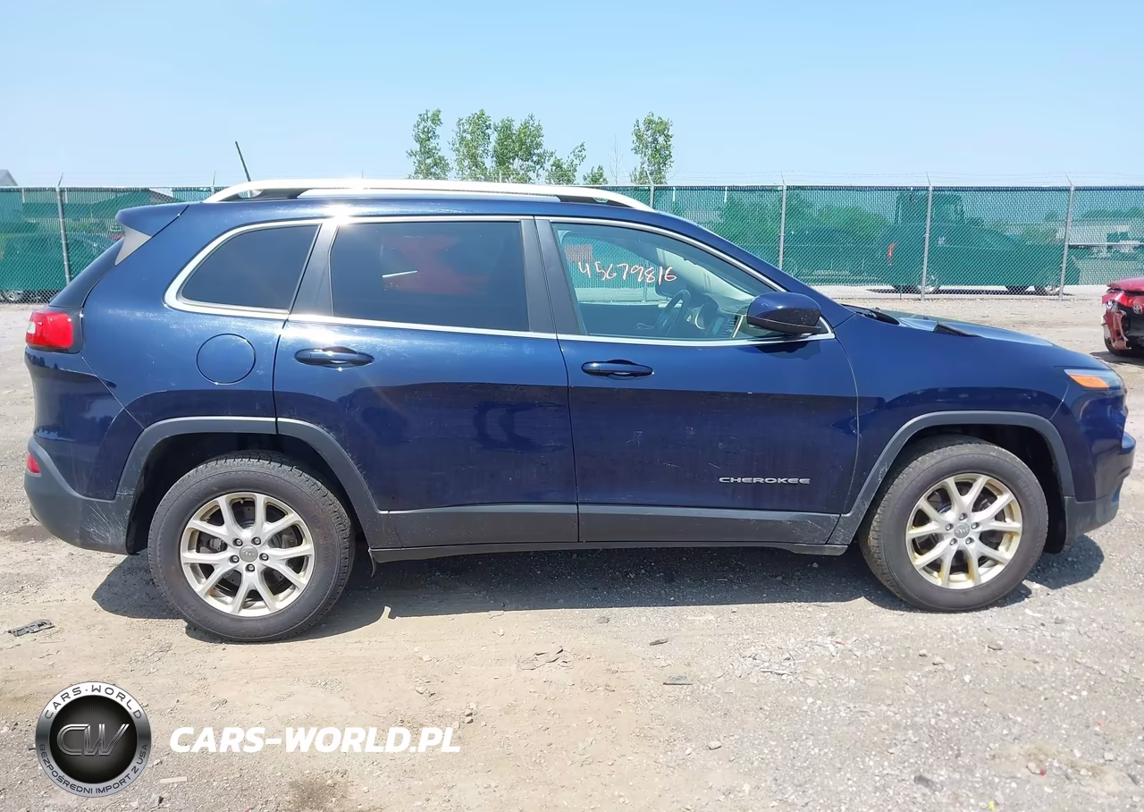 2016 Jeep Cherokee Latitude VIN:1C4PJMCB2GW280396 - 13