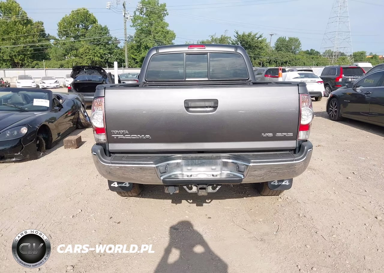 2013 Toyota Tacoma Base V6 VIN:5TFUU4EN1DX081668 - 16