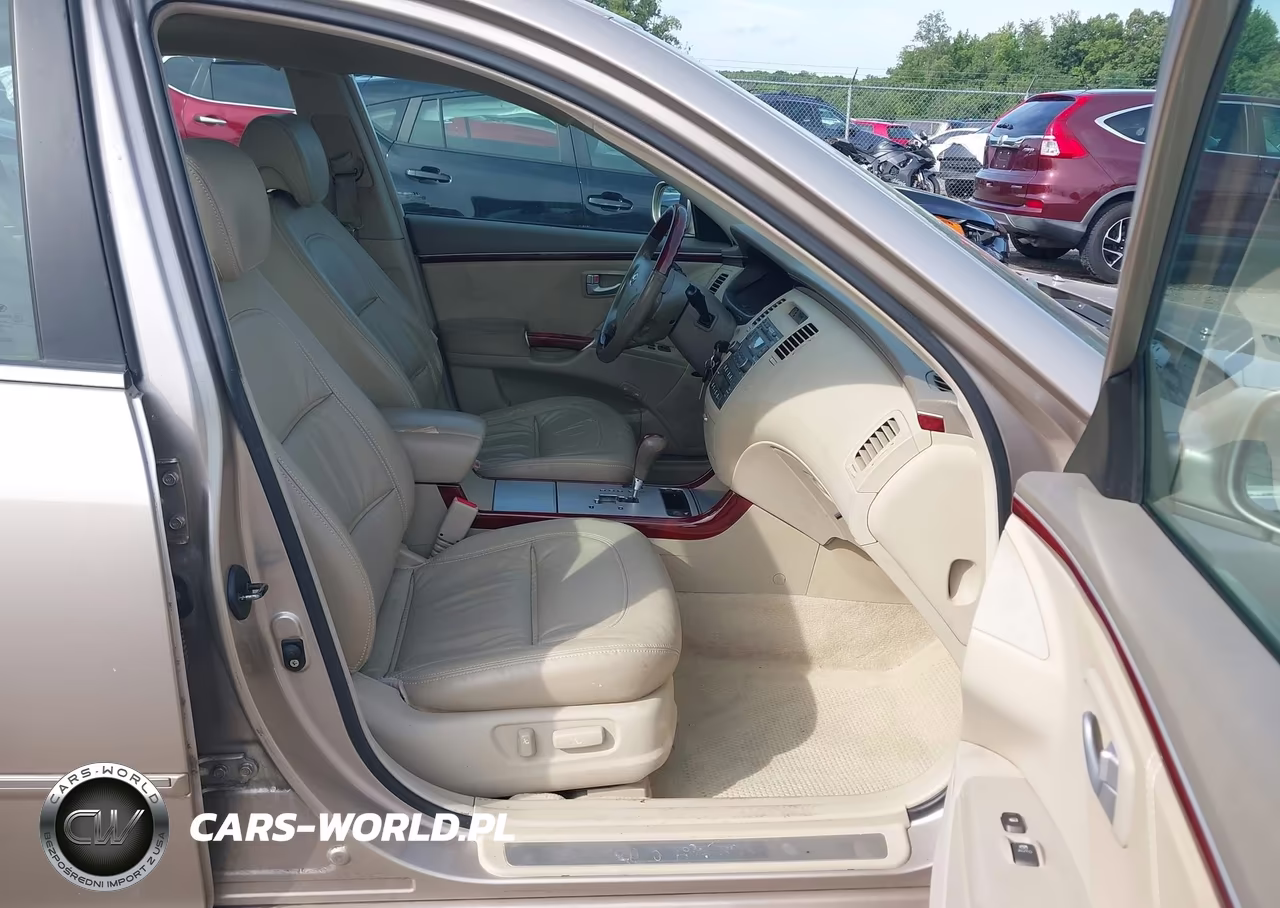 2007 Hyundai Azera Limited-Se VIN:KMHFC46F57A211912 - 5