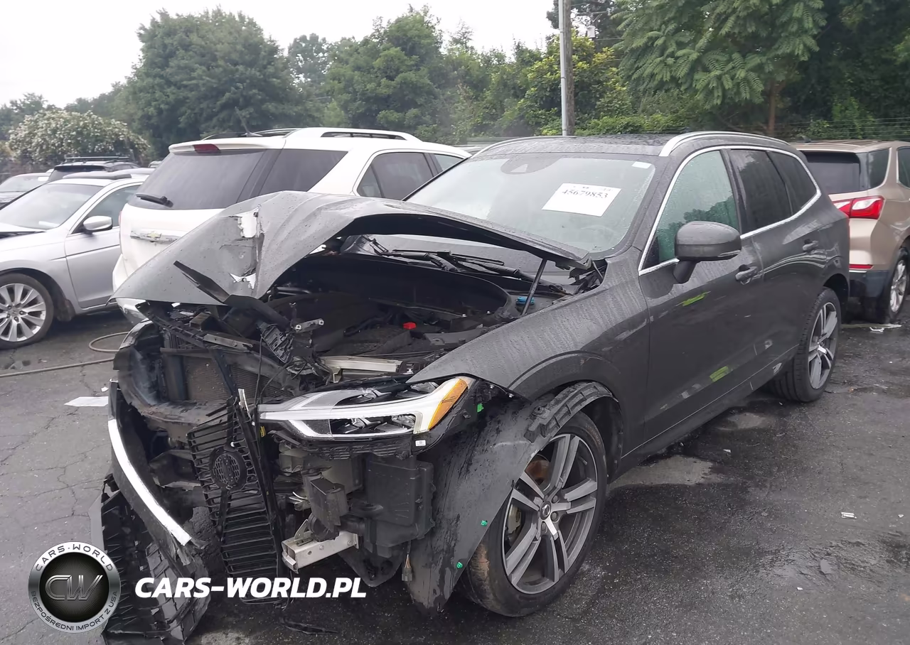 2019 Volvo Xc60 T5 Momentum VIN:LYV102DK8KB187974 - 2