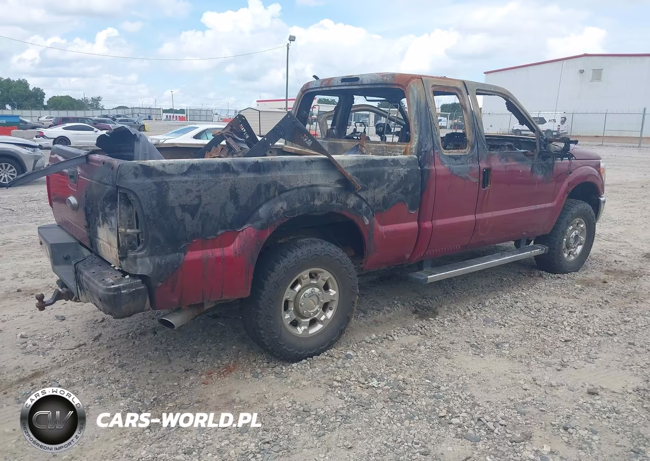2013 Ford Super Duty F-250 Srw Xlt VIN:1FT7X2B6XDEB55462 - 4