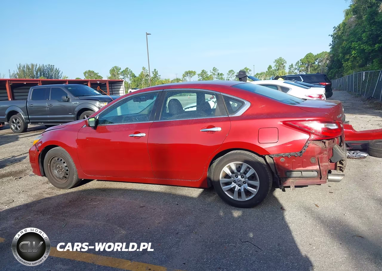 2017 Nissan Altima 2.5 S VIN:1N4AL3AP5HN311484 - 15