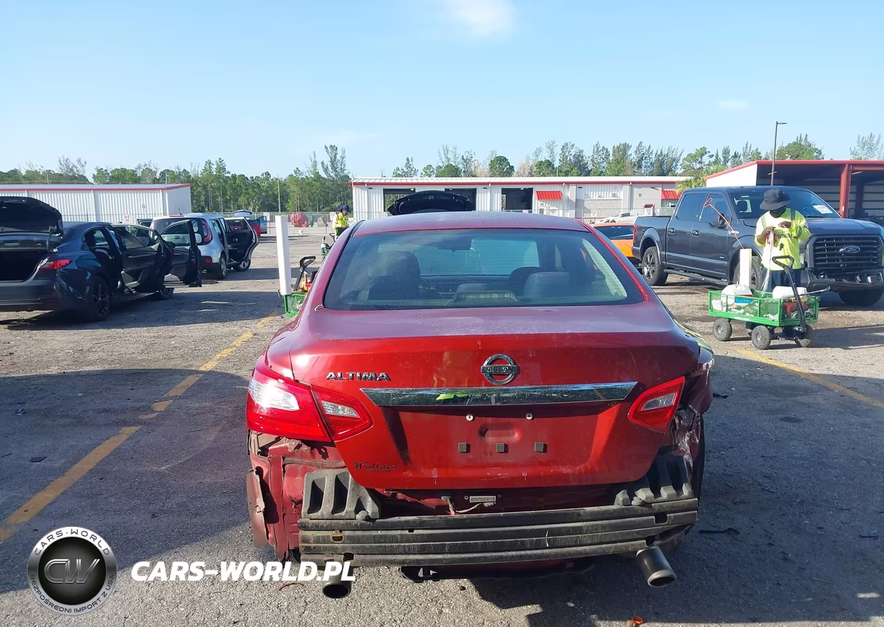 2017 Nissan Altima 2.5 S VIN:1N4AL3AP5HN311484 - 17