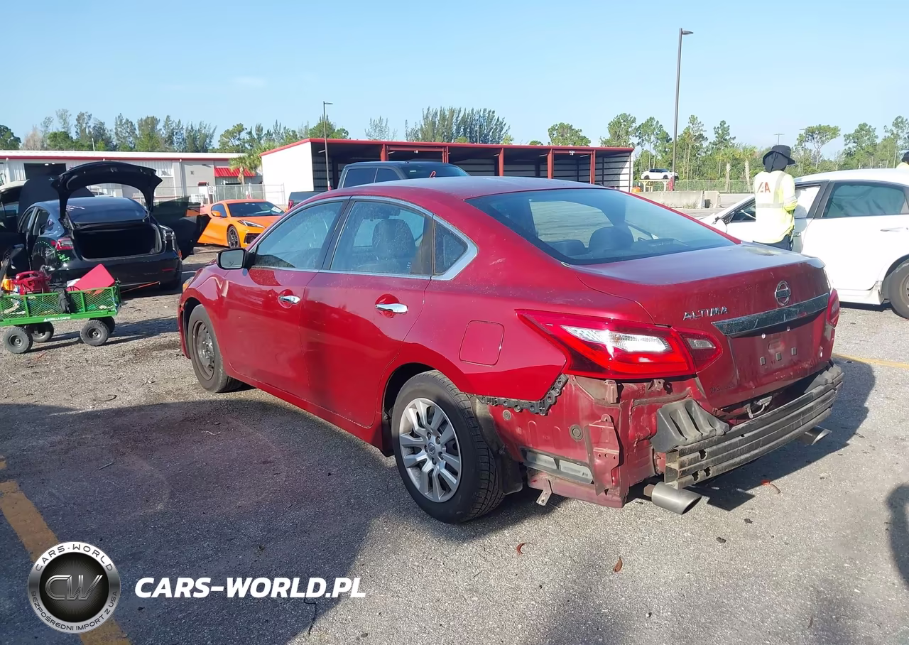 2017 Nissan Altima 2.5 S VIN:1N4AL3AP5HN311484 - 3
