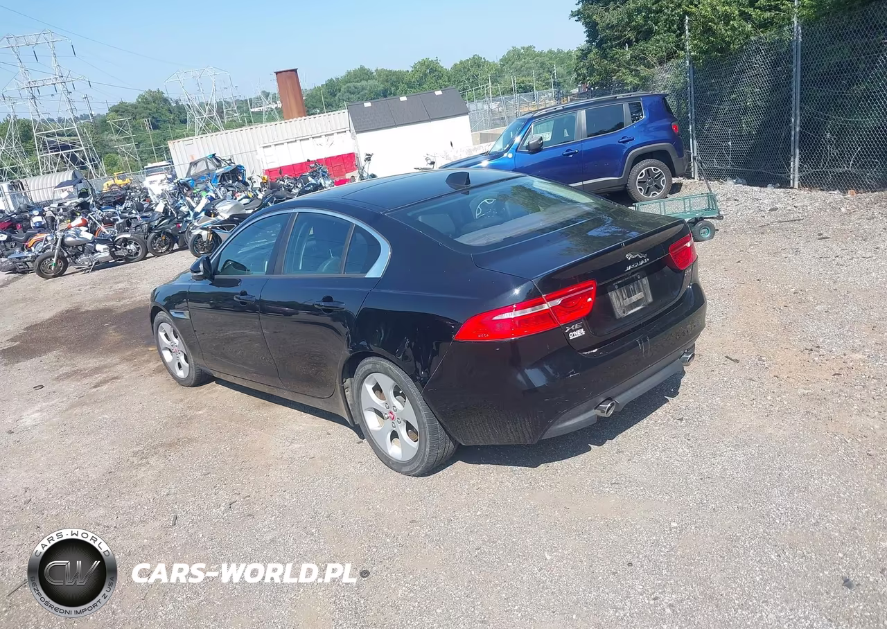 2017 Jaguar Xe 25T VIN:SAJAR4BG2HA965364 - 3
