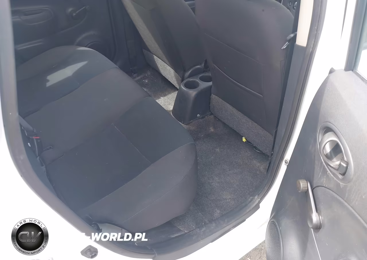 2015 Nissan Versa Note S Plus VIN:3N1CE2CP0FL434615 - 8