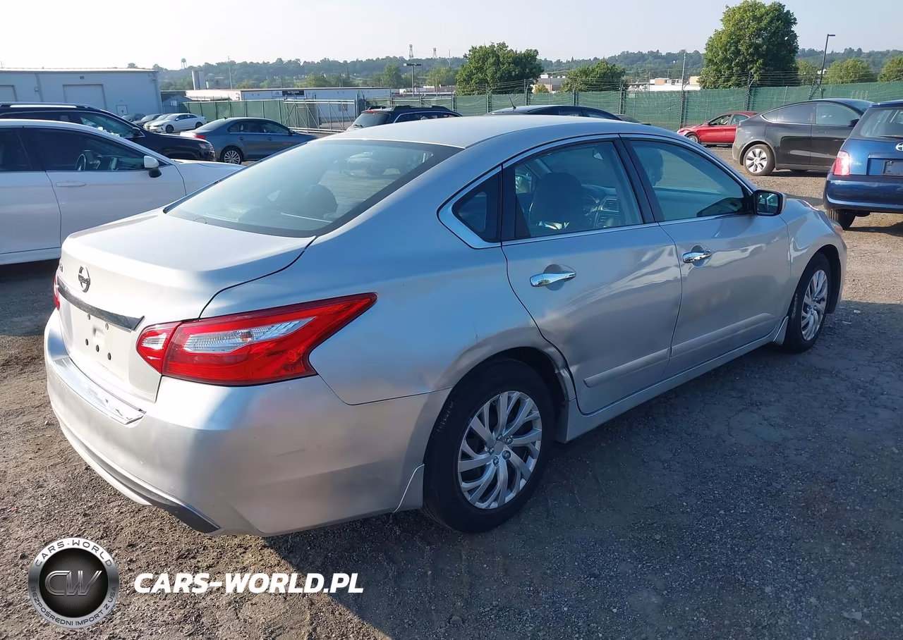 2017 Nissan Altima 2.5 S VIN:1N4AL3AP6HC251436 - 4