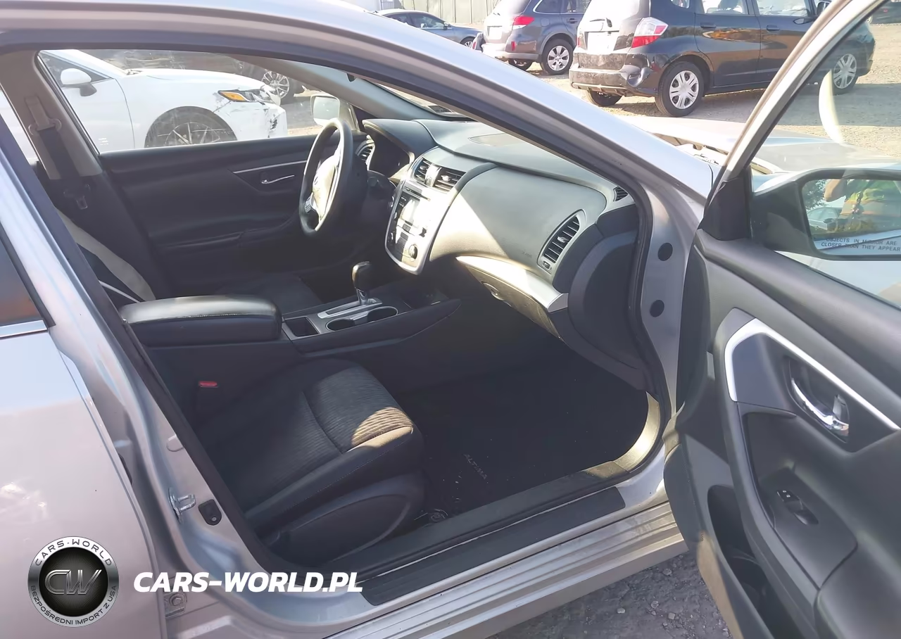 2017 Nissan Altima 2.5 S VIN:1N4AL3AP6HC251436 - 5