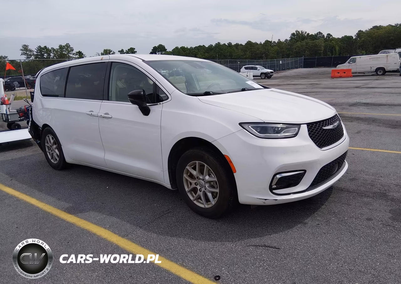 2024 Chrysler Pacifica Touring L