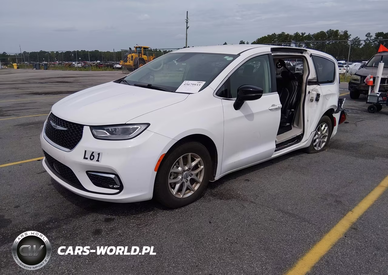 2024 Chrysler Pacifica Touring L VIN:2C4RC1BG9RR115682 - 2