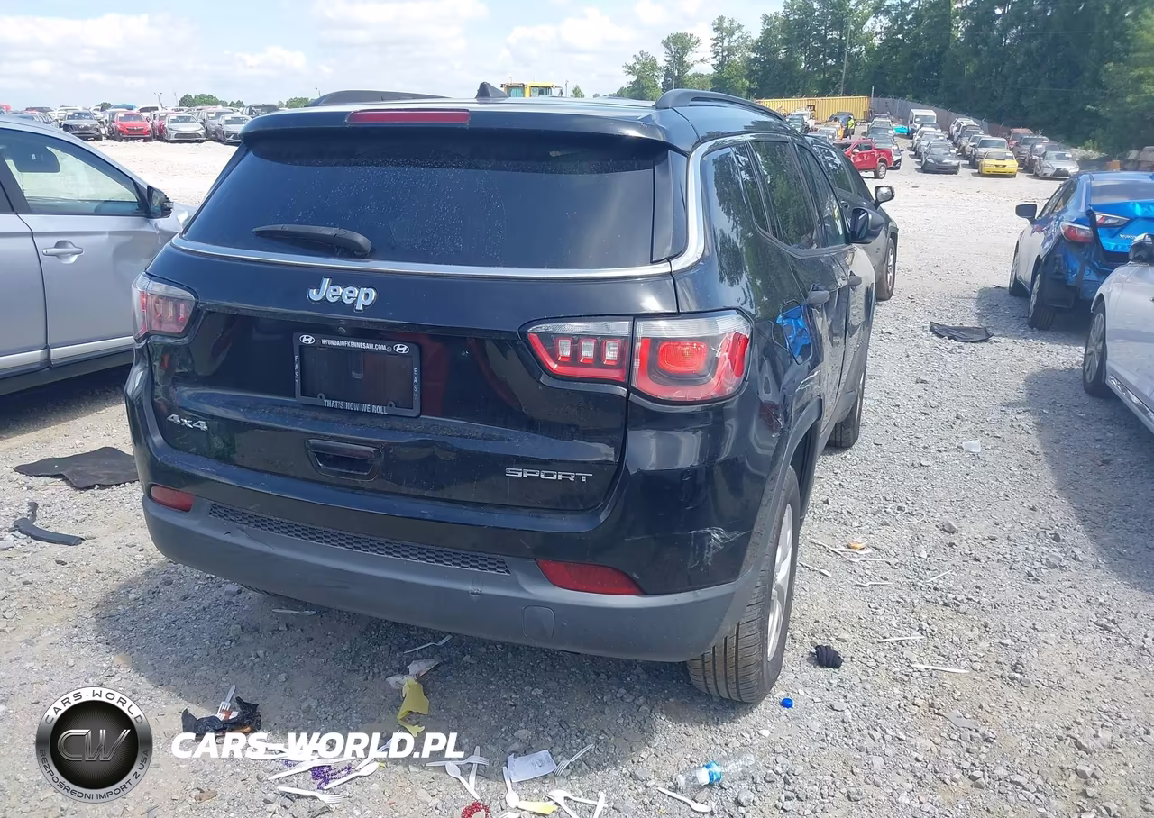 2019 Jeep Compass Sport 4X4 VIN:3C4NJDAB5KT702993 - 4