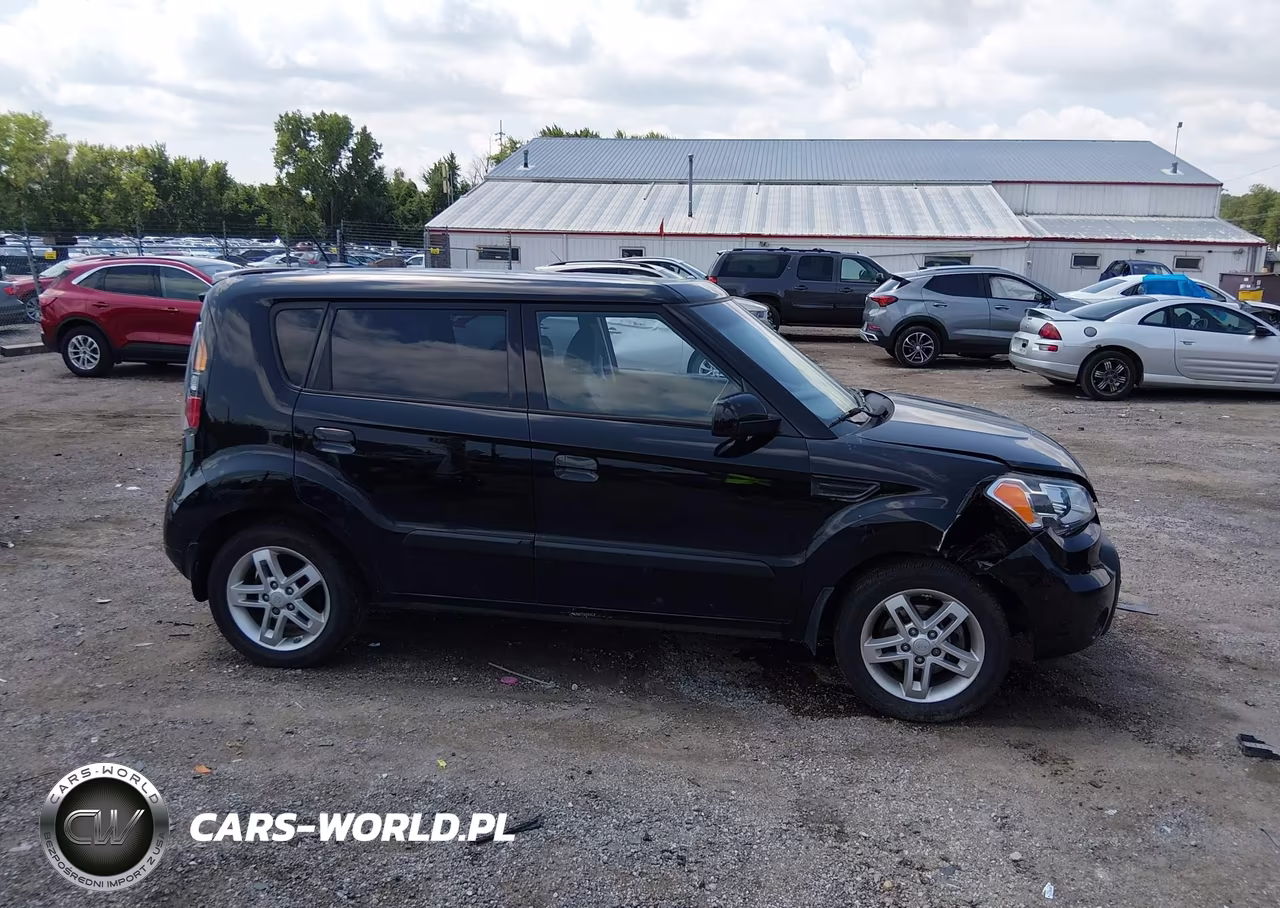 2010 Kia Soul + VIN:KNDJT2A2XA7053501 - 13