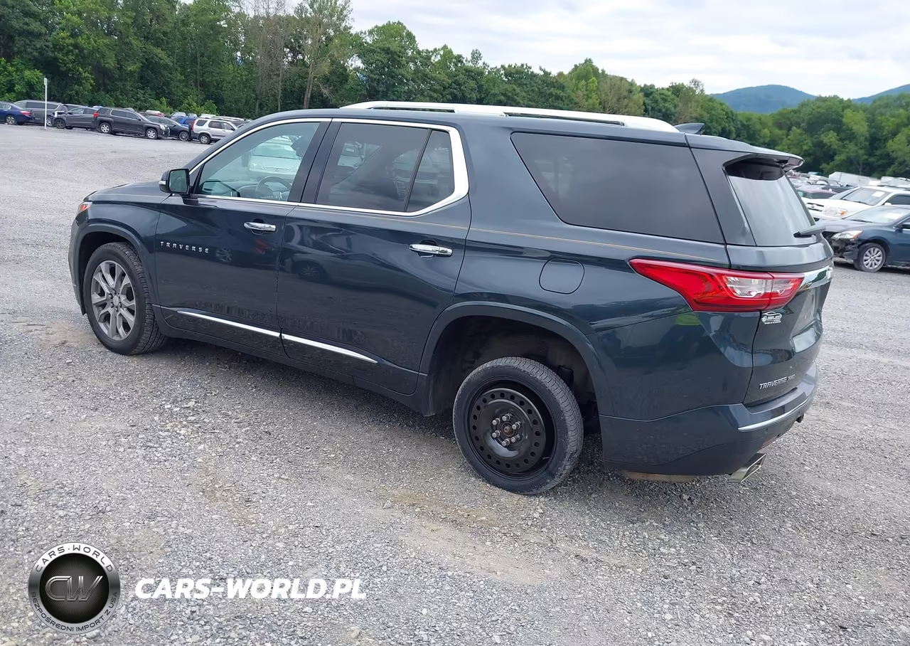 2019 Chevrolet Traverse Premier VIN:1GNEVKKW7KJ203461 - 3