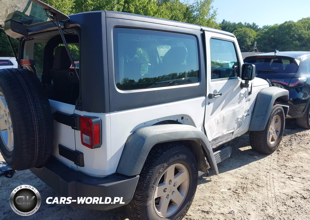 2011 Jeep Wrangler Sport VIN:1J4AA2D17BL629024 - 4