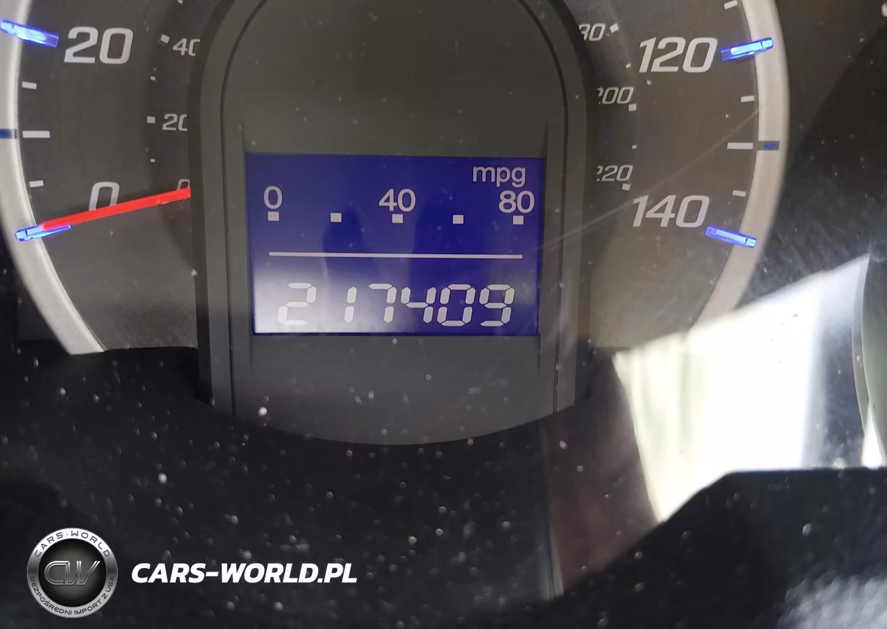 2011 Honda Fit Sport VIN:JHMGE8H53BC000038 - 15