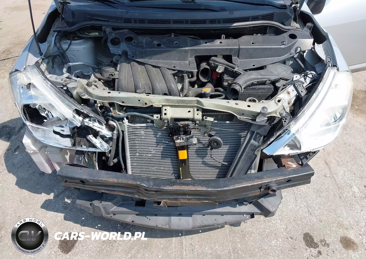 2010 Nissan Versa 1.6 VIN:3N1CC1AP3AL375586 - 10
