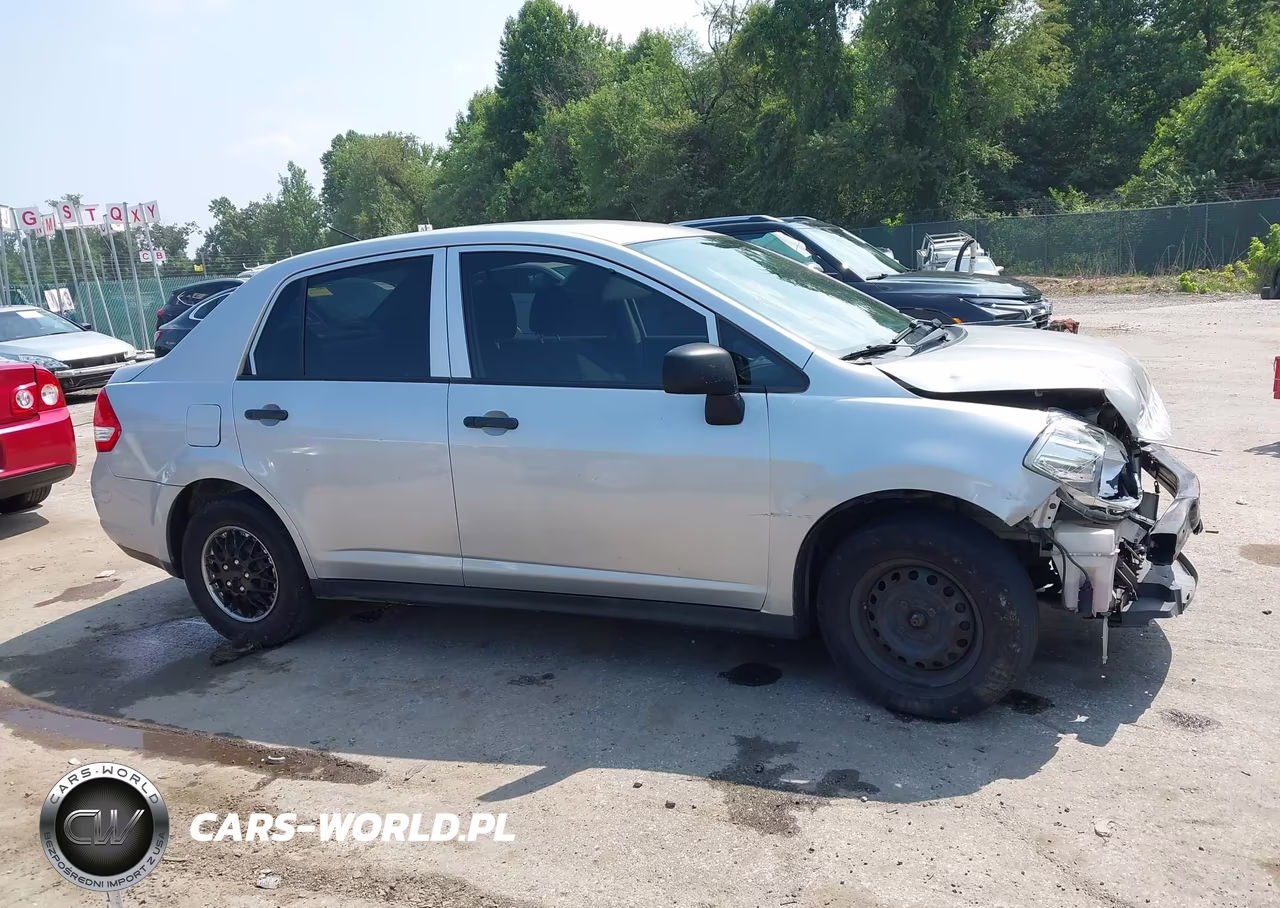 2010 Nissan Versa 1.6 VIN:3N1CC1AP3AL375586 - 14