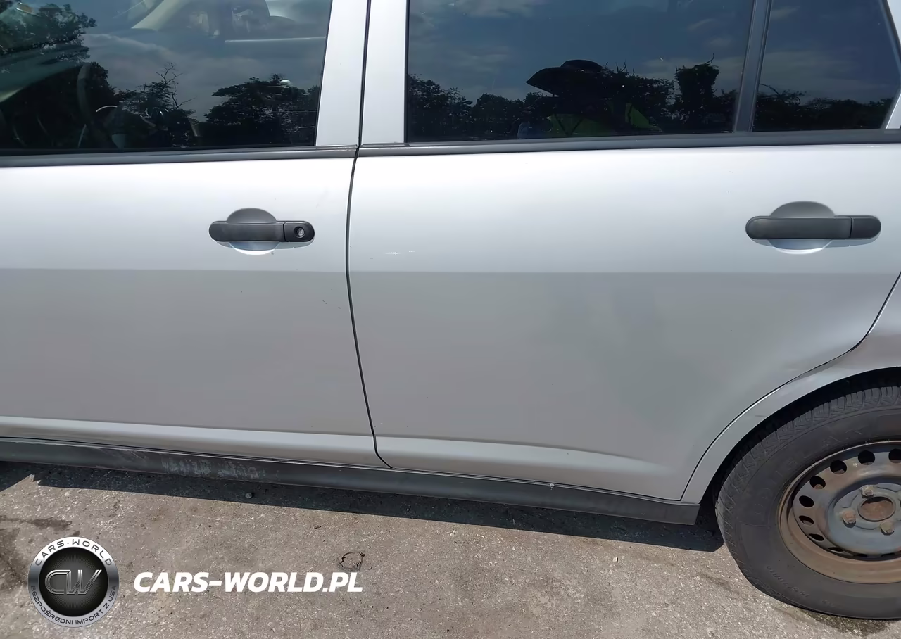 2010 Nissan Versa 1.6 VIN:3N1CC1AP3AL375586 - 19