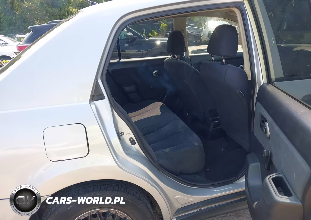 2010 Nissan Versa 1.6 VIN:3N1CC1AP3AL375586 - 8
