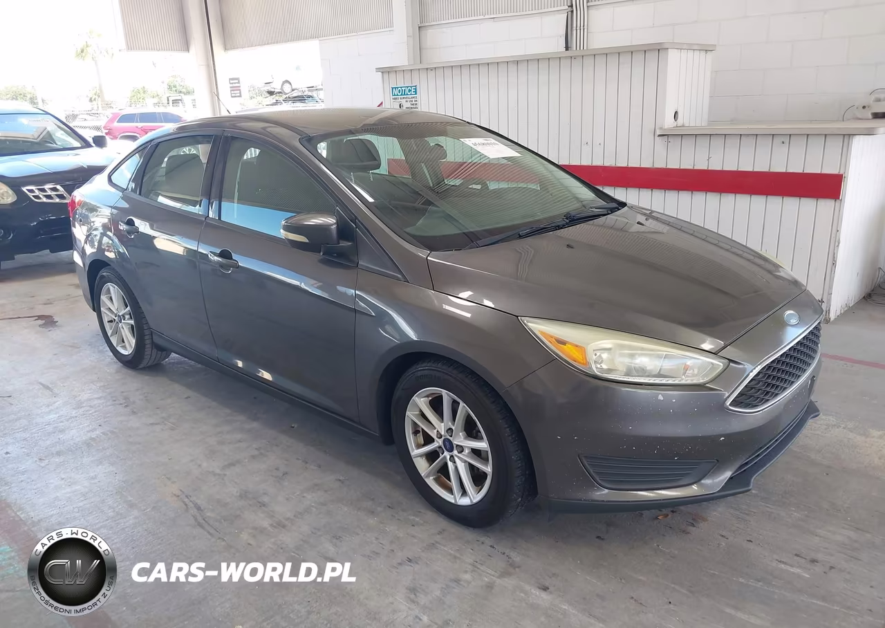 2016 Ford Focus Se VIN:1FADP3F20GL255429 - 1