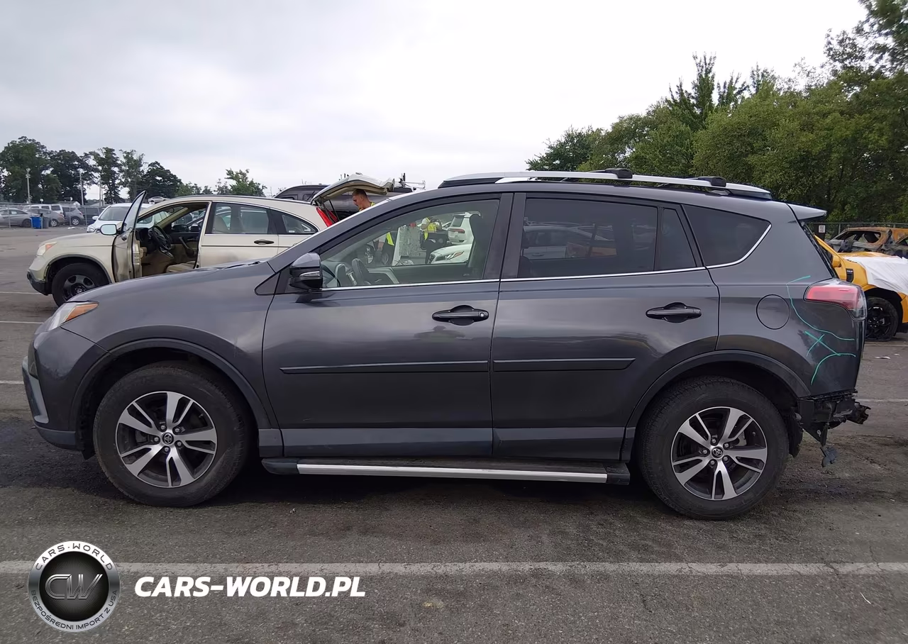 2017 Toyota Rav4 Xle VIN:JTMRFREVXHJ702380 - 14