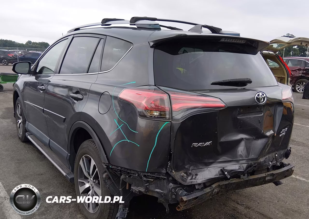 2017 Toyota Rav4 Xle VIN:JTMRFREVXHJ702380 - 3