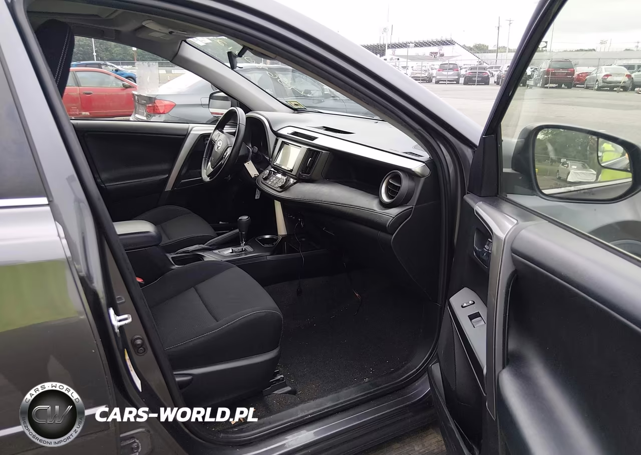 2017 Toyota Rav4 Xle VIN:JTMRFREVXHJ702380 - 5