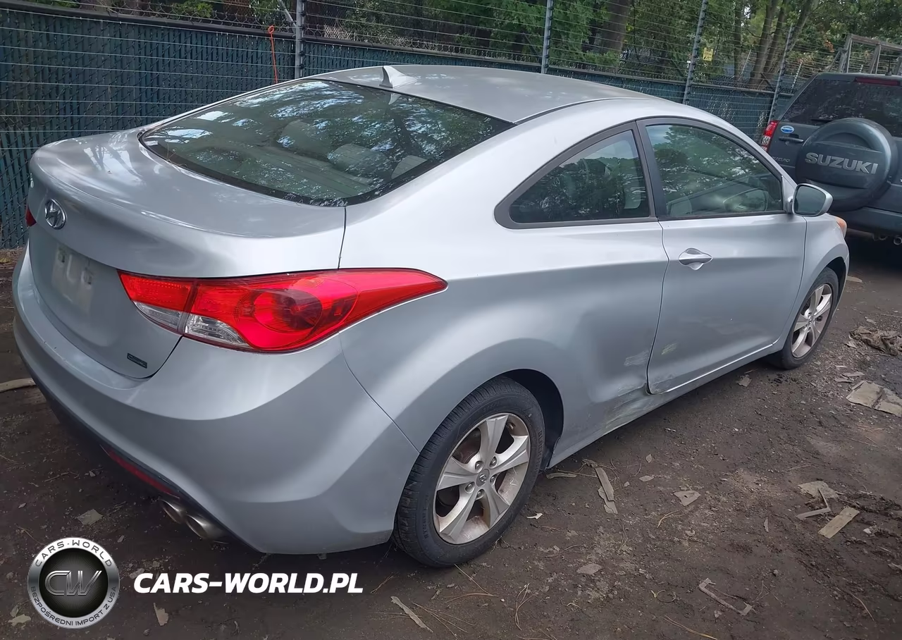 2013 Hyundai Elantra Gs VIN:KMHDH6AE3DU005243 - 4