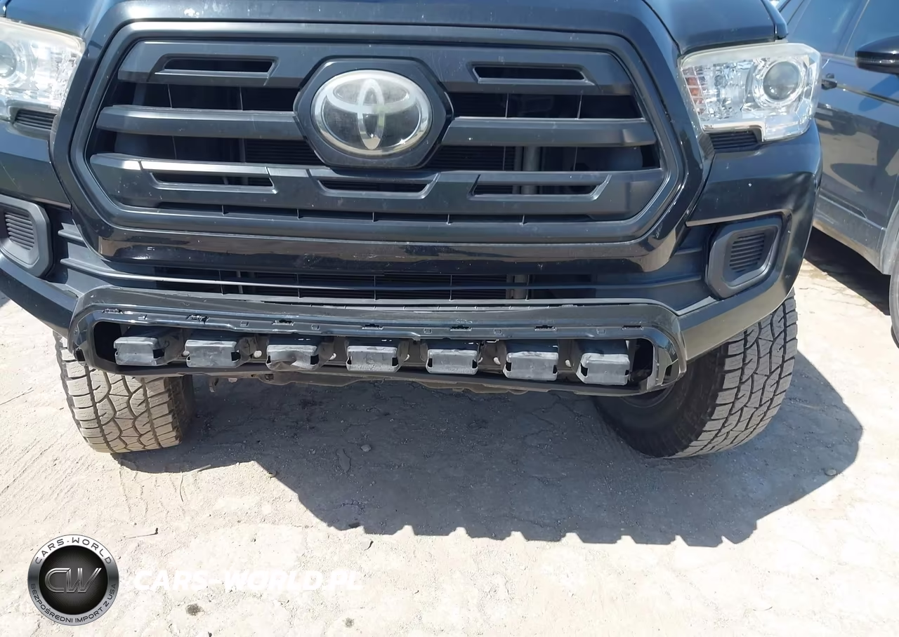 2018 Toyota Tacoma Sr VIN:5TFAX5GN2JX116825 - 6