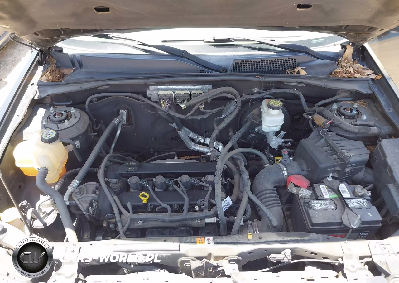 2011 Ford Escape Xls VIN:1FMCU0C72BKA45213 - 10