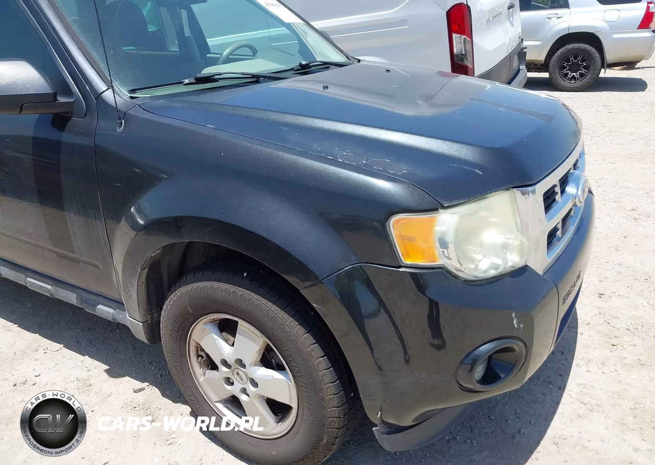 2011 Ford Escape Xls VIN:1FMCU0C72BKA45213 - 12