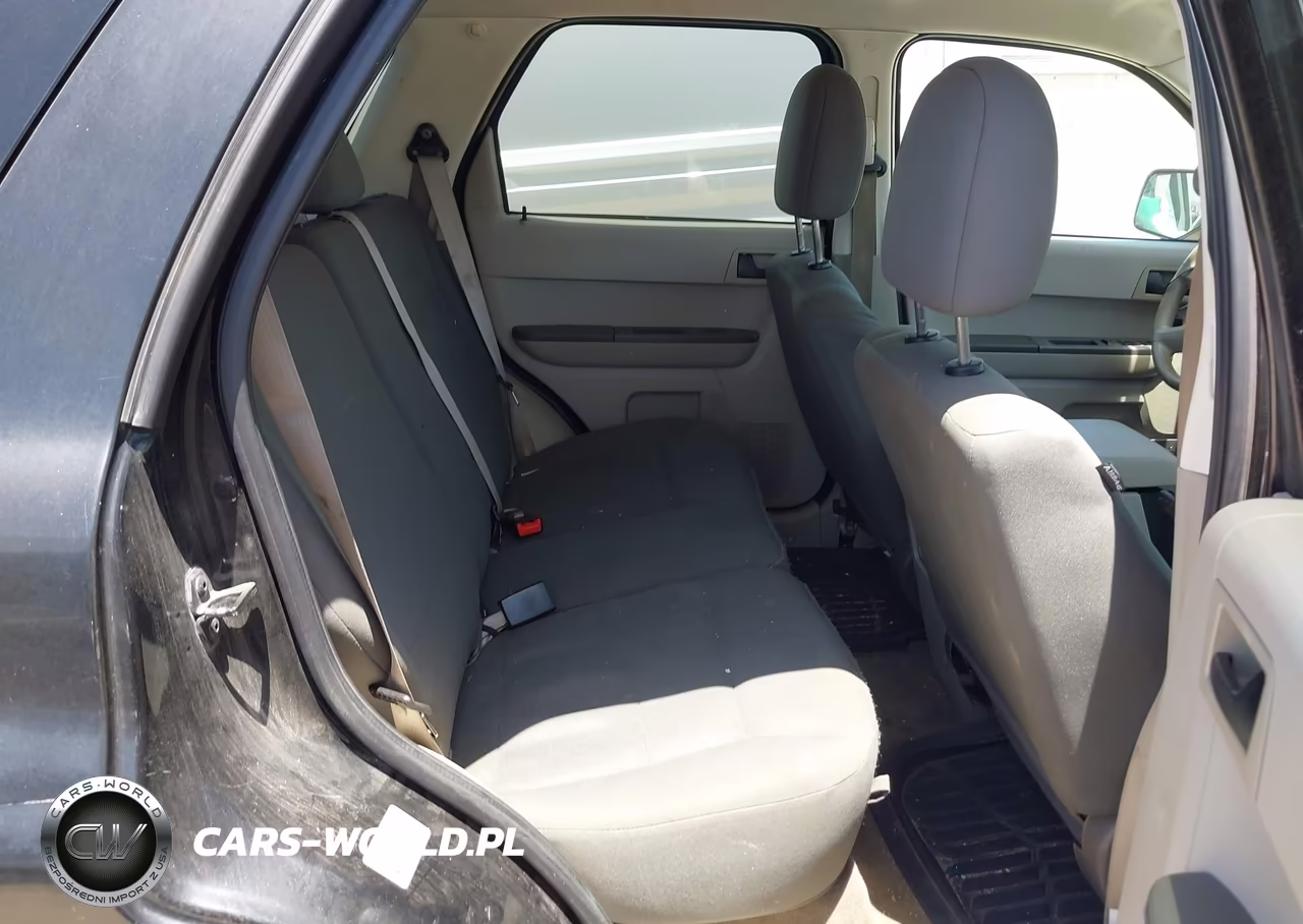 2011 Ford Escape Xls VIN:1FMCU0C72BKA45213 - 8