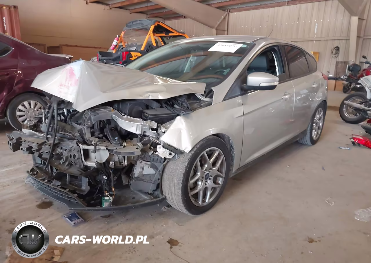 2015 Ford Focus Se VIN:1FADP3K23FL386620 - 2