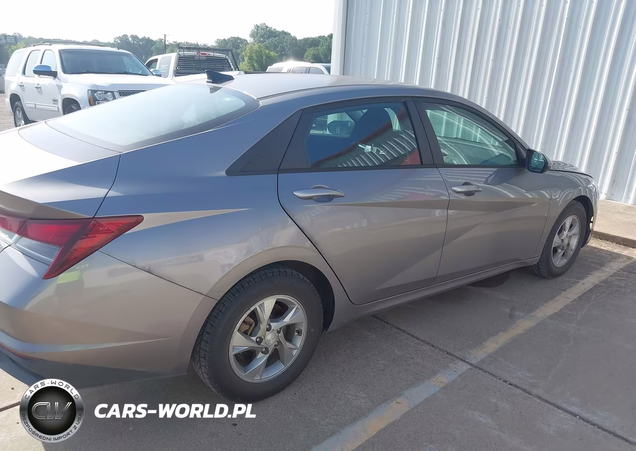 2023 Hyundai Elantra Se VIN:KMHLL4AG3PU545924 - 4