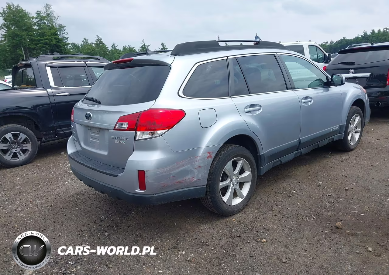 2013 Subaru Outback 2.5I Limited VIN:4S4BRBLC3D3218675 - 4