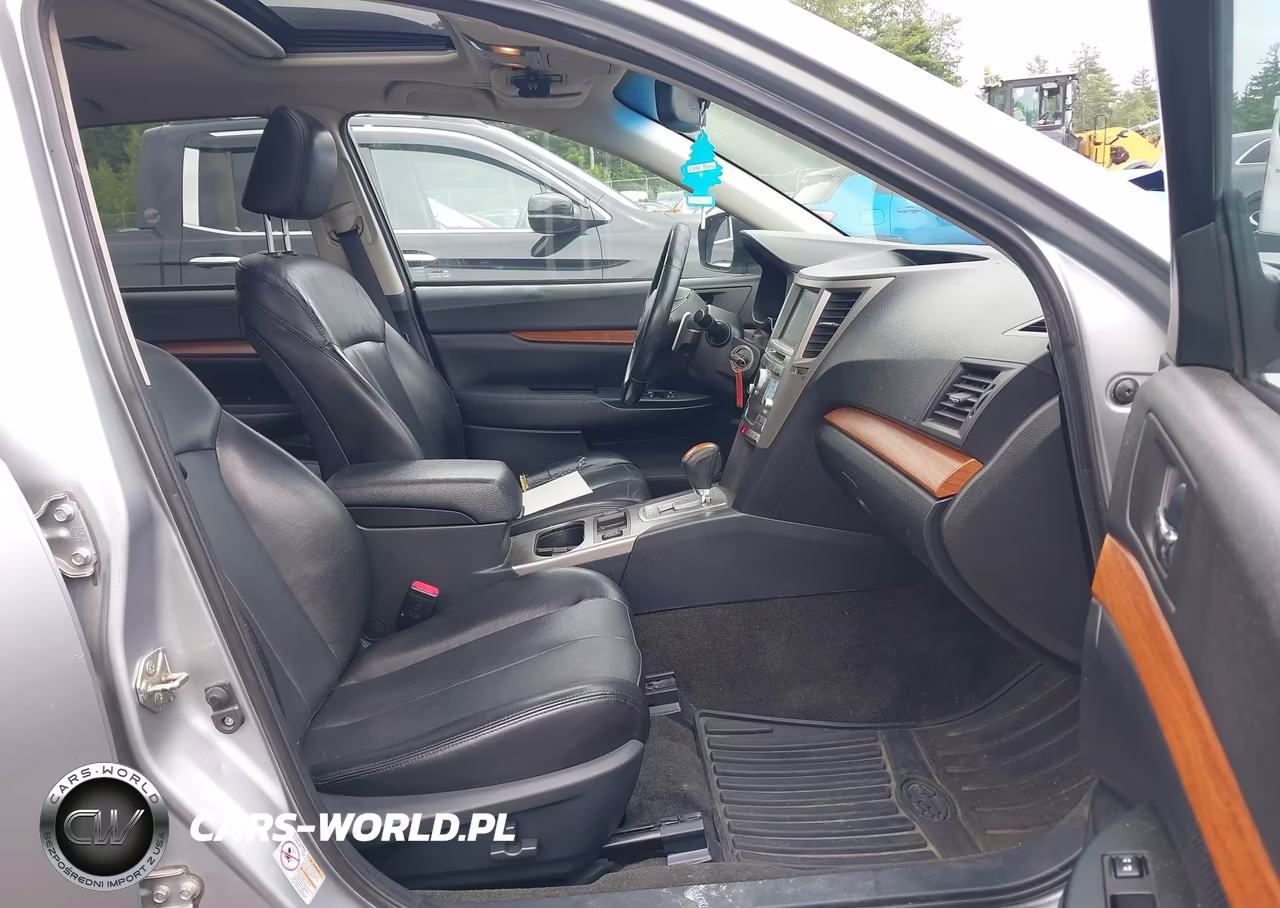 2013 Subaru Outback 2.5I Limited VIN:4S4BRBLC3D3218675 - 5